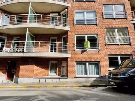 spacieux appartement 3 chambres avec terrasse dans le centre