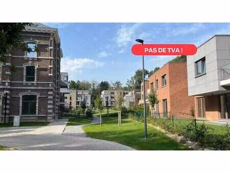 château rénové à neuf - app 3 ch. rdc 375 000 € pas de tva