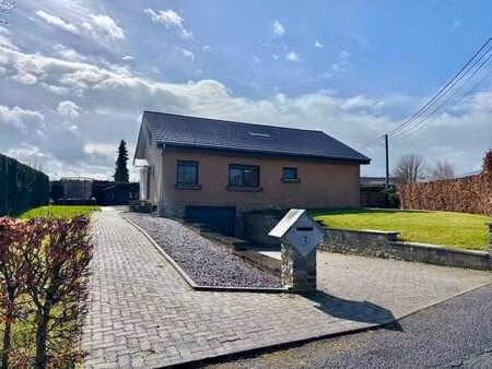 villa 4 façades dans un quartier calme