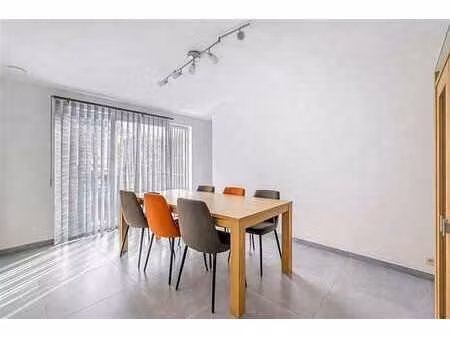 superbe appartement 3 ch avec balcon