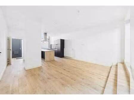 appartement 3 chambres avec cour intérieure  situé en centre