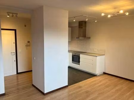 lumineux appartement 1 chambre à woluwe-saint-pierre