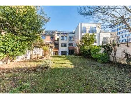 lumineux appartement avec jardin orienté sud-ouest