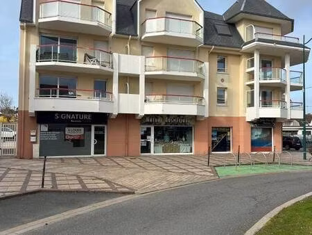 local commercial à louer