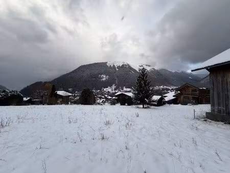 superbe terrain constructible de 610 m² morzine