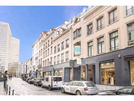 proximité toison d'or : magnifique commerce ±117m²