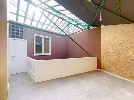 beau depot idealement situe