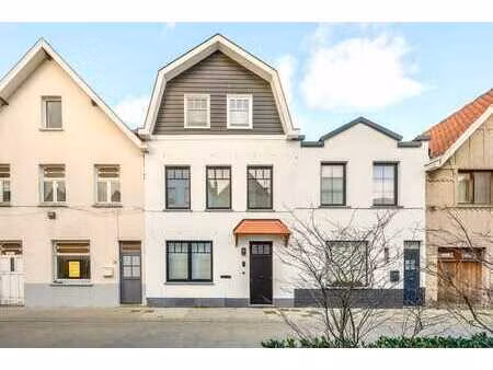 nieuw gebouwd townhouse in centrum knokke te koop