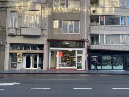 surface commerciale / magasin à louer – centre ostande