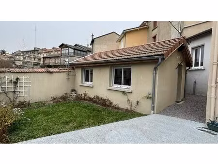 location maison 1 pièce 28 m² à saint-rémy-sur-durolle (63550)