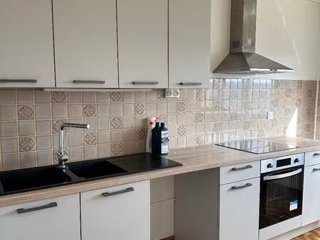 location appartement 3 pièces 65 m² à saint-genest-lerpt (42530)