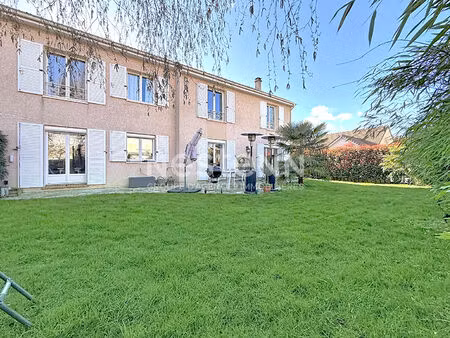 visite virtuelle disponible : maison guyancourt quartier europe  164m²  plus de 185m² util