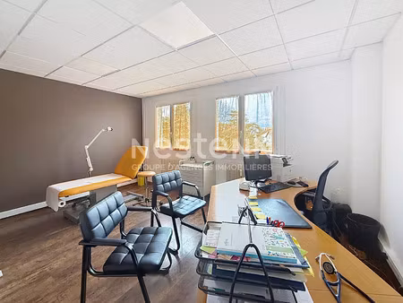 vente bureau 4 pièces 99 m² bron (69500)