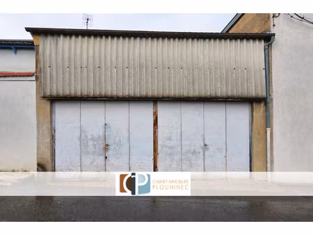 local d'activités en centre ville de mâcon.