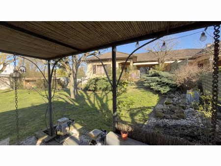 villa plain de pieds 140m2 montelier centre