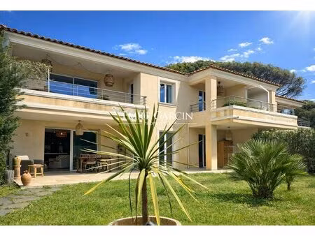 a vendre - appartement - gassin - dans une résidence sécurisée