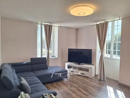 vente maison à damvix (85420) : à vendre / 116m² damvix
