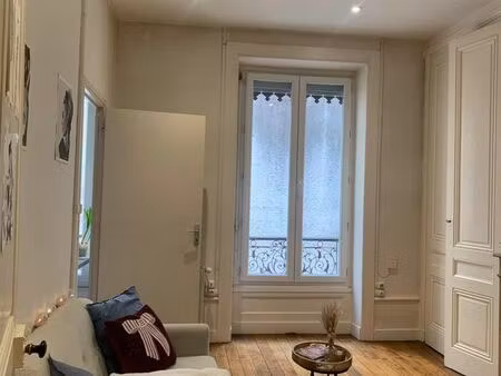 studio 1 pièce 36 m²