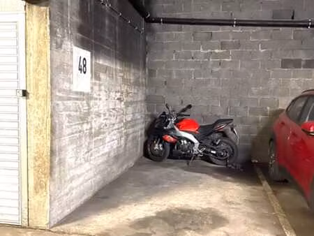 boxe de garage sécurisée à louer saint-josse