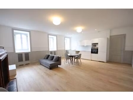 location appartement  102.5 m² t-3 à château-thierry  831 €