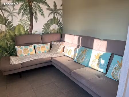 t2 dans résidence à la campagne