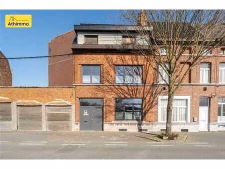 maison bourgeoise complètement rénovée comprenant 3 chambres