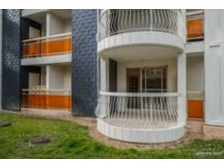 très beau t2 dans un secteur prisé sud loire