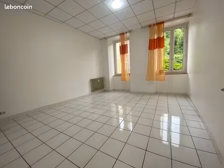 appartement t2 port-launay proche chateaulin