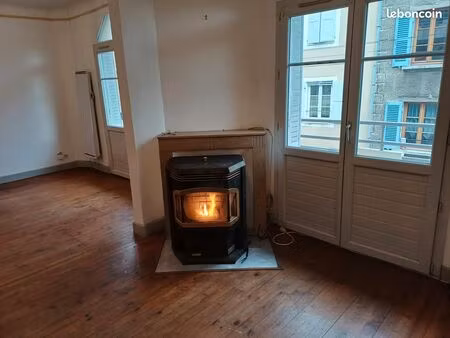 appart t3 au centre ville de langeac