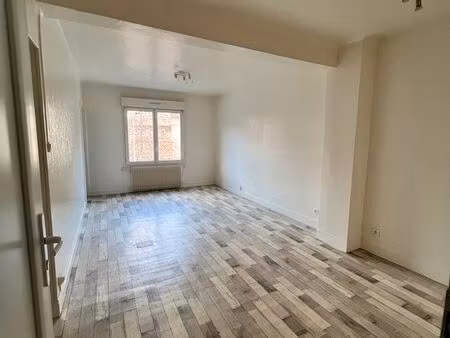 appartement non meublé à louer