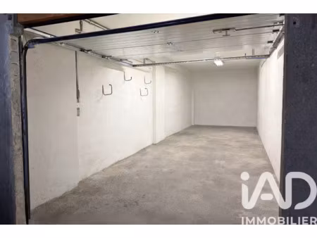 vente parking/garage/box 26 m²
