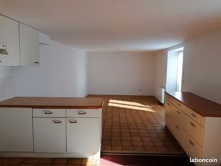 appartement 3 pièces 85 m²