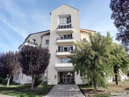 t1 bis meublé au cœur de st andré les vergers (face carrefour) à quelques minutes du centr