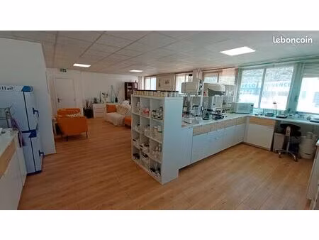 bureaux à louer 60m2 aubagne