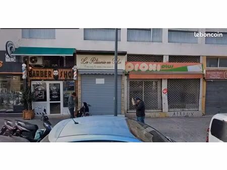 local commercial à louer top emplacement