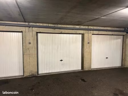 garage à louer