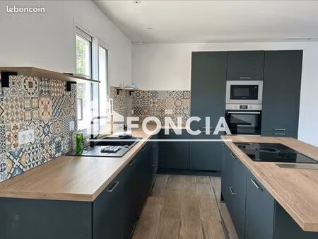 villa 5 pièces 138 m²
