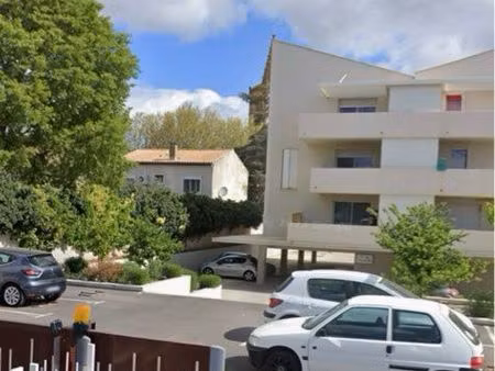 place de parking à louer