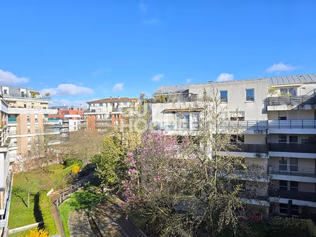 duplex - 2 chambres + bureau - box