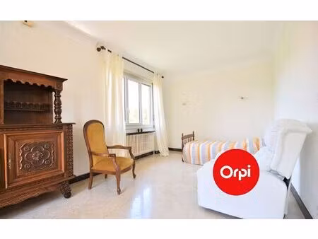 location appartement  m² t-1 à saint-priest  523 €