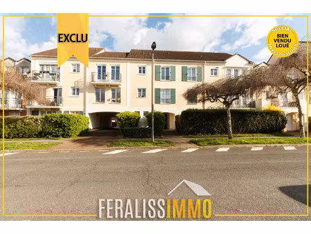 beau studio vendu loué  proche des commodités !