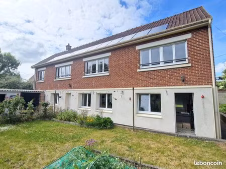 une maison individuelle de 136 6 m²