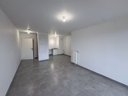 f2 neuf balcon parking