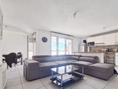 t3 de 66 m² avec terrasse plein sud sans vis-à-vis - résidence récente