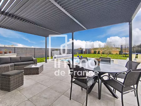 maison contemporaine 121 m² - 4 chambres - piscine - terrain 721 m²