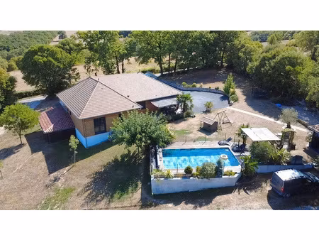 superbe contemporaine avec piscine