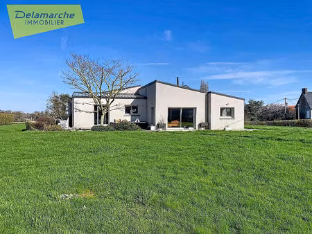 maison récente de plain-pied à saint planchers (50400)