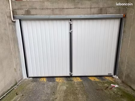 loue box parking bécon