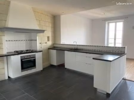 maison 5 pièces 140 m² – vue vallée – proche collège & commerces – thouars