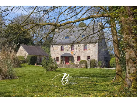 vente demeure d'exception à plounévez-quintin (22110) : à vendre / 176m² plounévez-quintin
